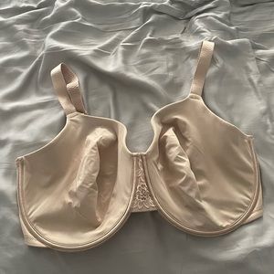 New bra, never worn!